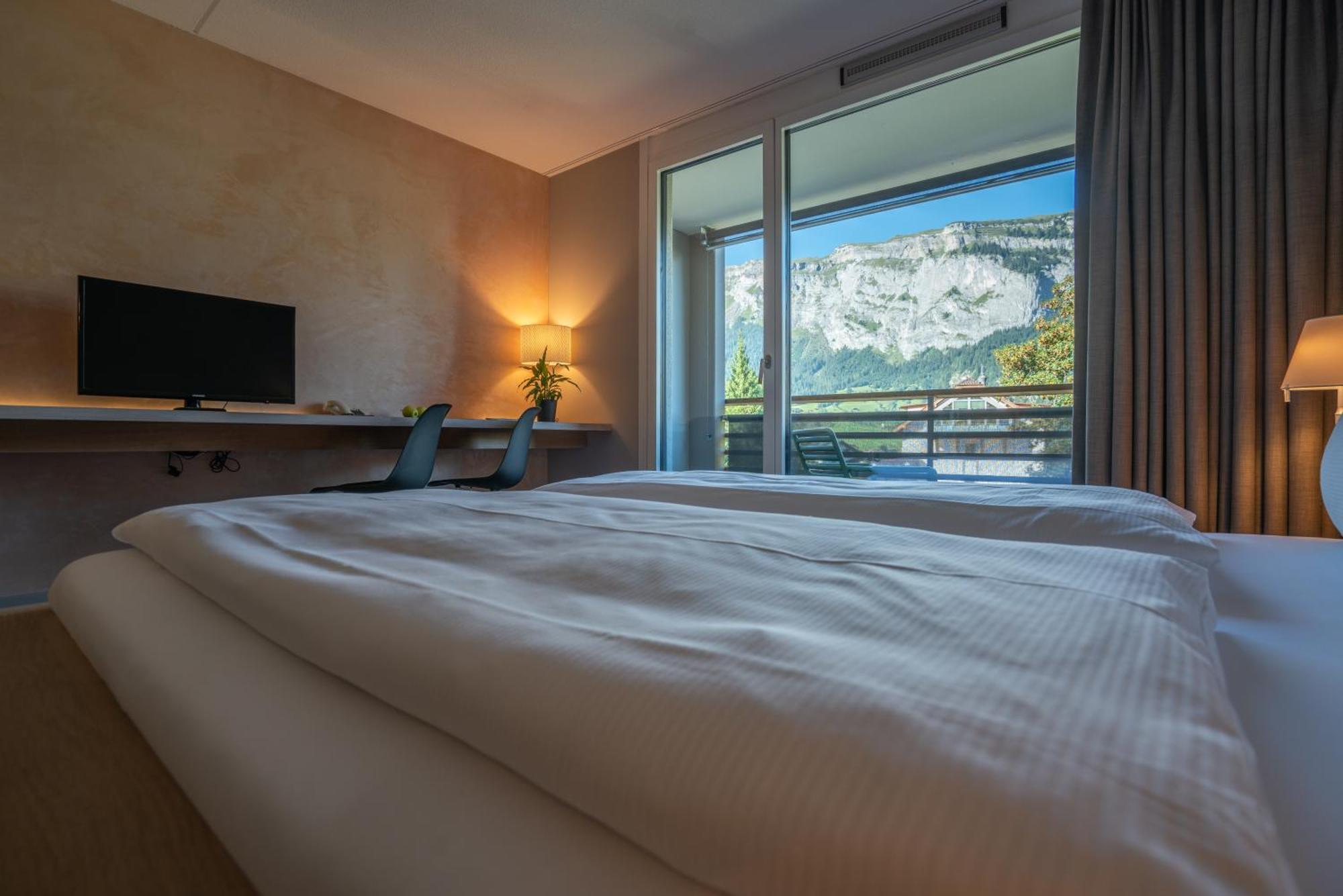 Hotel Des Alpes Флимс Экстерьер фото