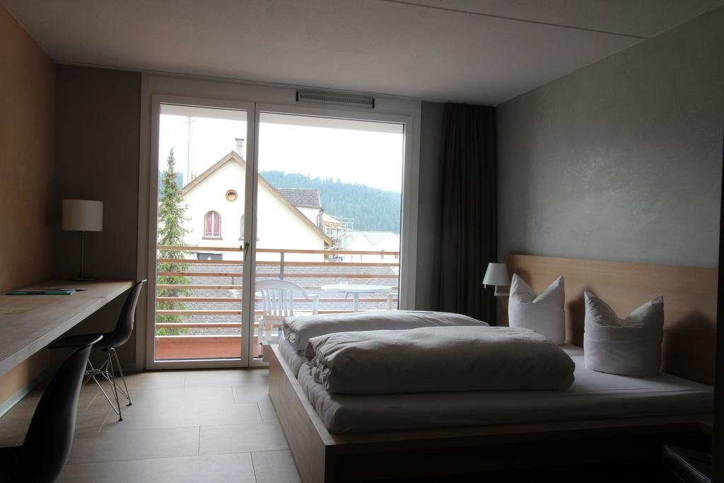 Hotel Des Alpes Флимс Экстерьер фото